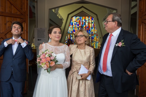 © Nicolas Gornas photographe mariage cap-ferret : sortie d'église
