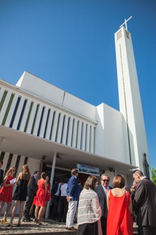 © Nicolas Gornas photographe mariage cap-ferret : sortie d'église