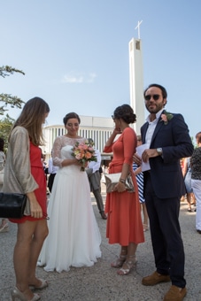 © Nicolas Gornas photographe mariage cap-ferret : sortie d'église