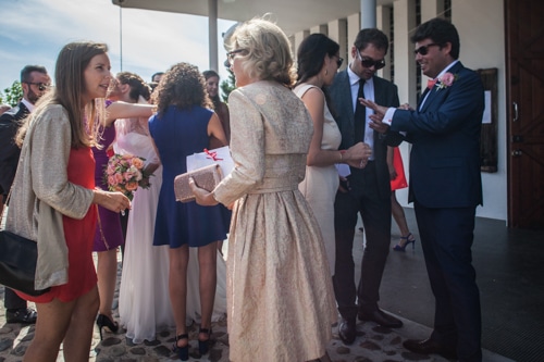 © Nicolas Gornas photographe mariage cap-ferret : sortie d'église